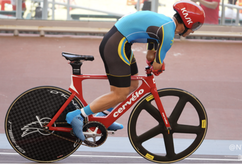 e6ef69f3d52e49e9bcb32961d572ee17.png 1.png