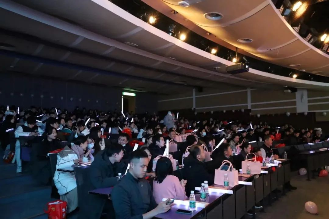 3b44d6faa32742b693be9c9fec16d244.jpg 3b44d6faa32742b693be9c9fec16d244.jpg